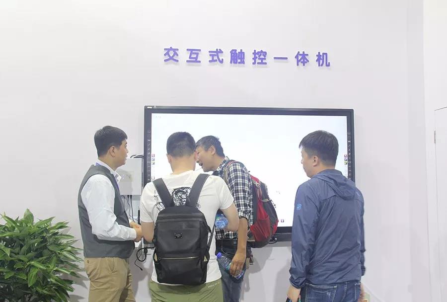 第74屆教學(xué)裝備展示會勝利閉幕，方成教學(xué)凱旋而歸